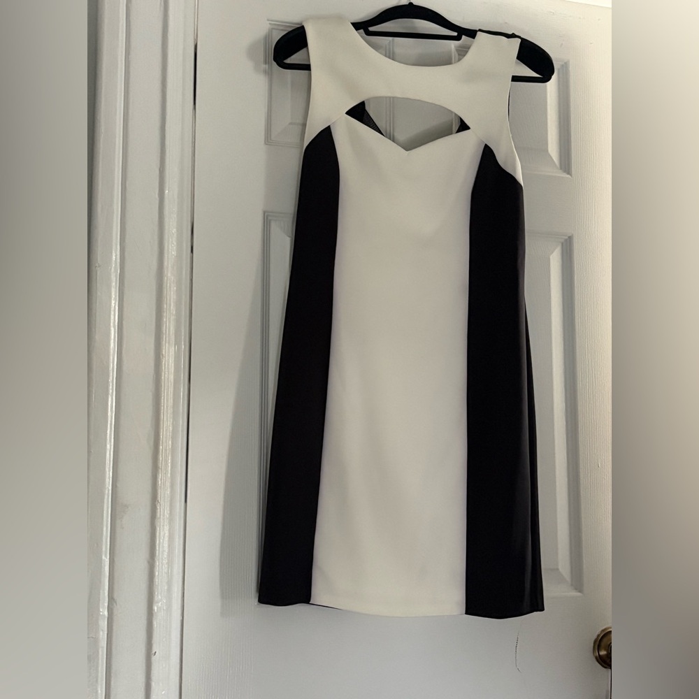 Guess Ivory Zip-Up Dress